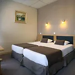 Des Eaux إيكس ليه با