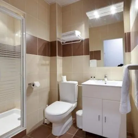 Des Eaux Hotel 3*
