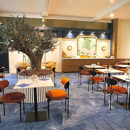 Des Eaux Hotel